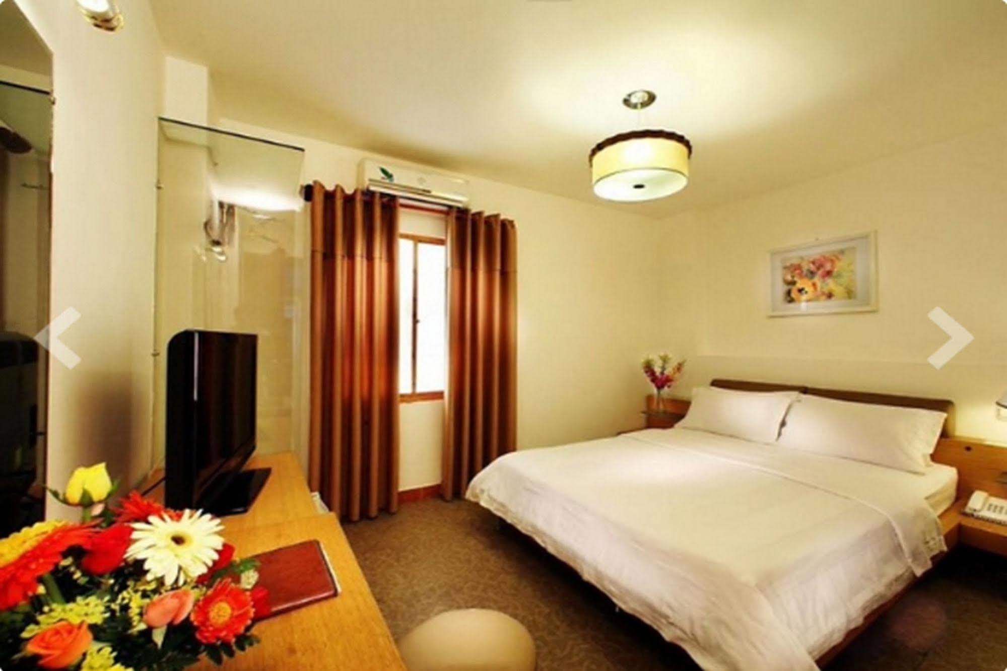 Ben Thanh Market - Hotel Premium Ho Chi Minh City Exterior photo